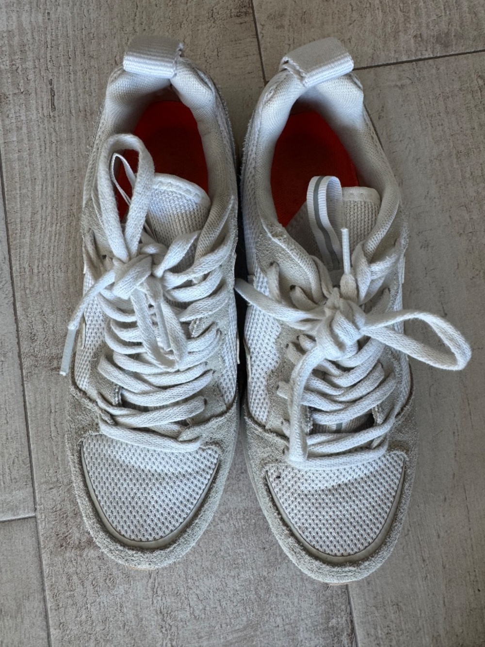 Cream Veja Sneaker - Picture 5 of 7